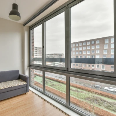 sustitucion de ventanas antiguas en vivienda de cascajos
